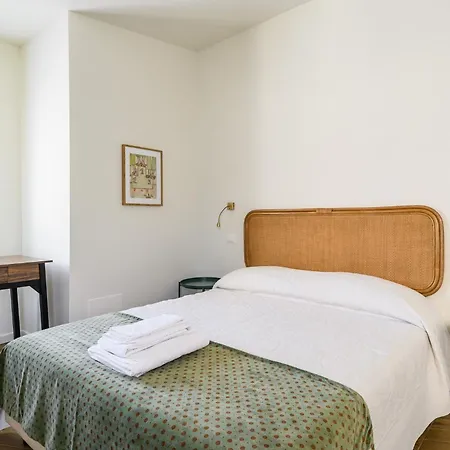 Spacious Bright And Cozy Penthouse With Terrace Daire Roma