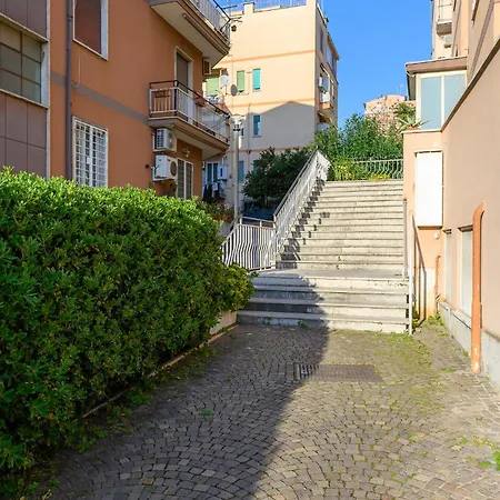 Daire Spacious Bright And Cozy Penthouse With Terrace Roma